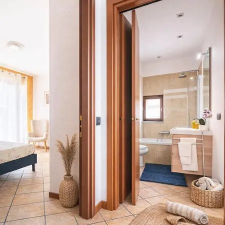 Apartamento Maggiore Beautiful House Sauna And Garden